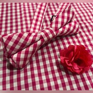 Bow tie with pocket square